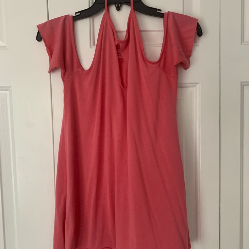 Pink cold shoulder american eagle top